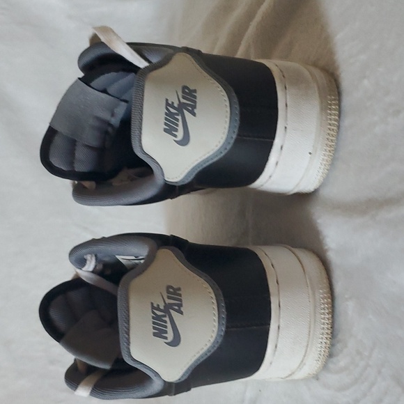 Nike Air Force 1 Low '07 LV8 1Black Pure Platinum , AO2439 002 Sz 10 - Picture 6 of 14